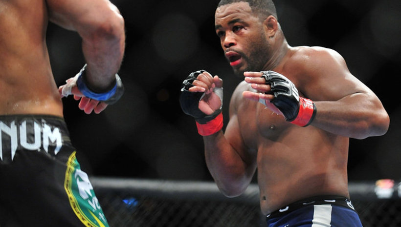 Rashad Evans ще смени категорията, ако загуби от Dan Henderson