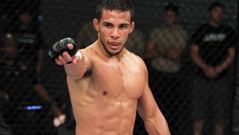 Dennis Bermudez срещу Jeremy Stephens на 11 юли