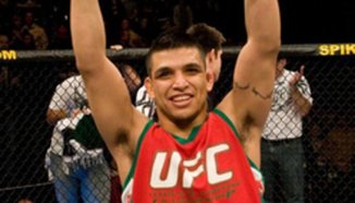 Efrain Escudero срещу John Gunderson в UFC Fight Night 22
