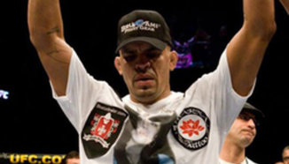Jorge Rivera отпада от UFC 118 поради счупена ръка