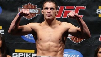 Jake Ellenberger подписа нов договор с UFC