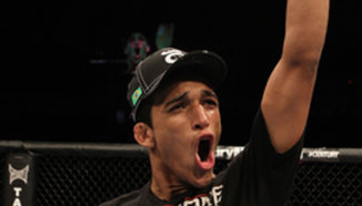 Charles Oliveira срещу Efrain Escudero в UFC Fight Night 22