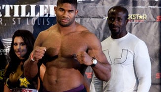Overeem ще се бие срещу Emelianenko, но не Fedor