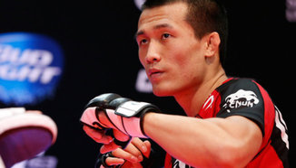 Korean Zombie предизвика Frankie Edgar 