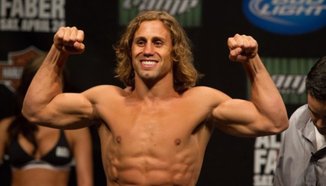 Urijah Faber срещу Eddie Wineland в UFC 128