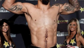 Johnson срещу Del Rosario и Sefo срещу Overeem в Strikeforce