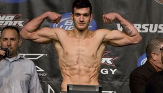 Josh Grispi срещу George Roop в TUF 13 Finale