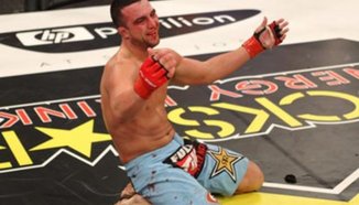 Scott Smith срещу Tarec Saffiedine добавени за 30-ти юли