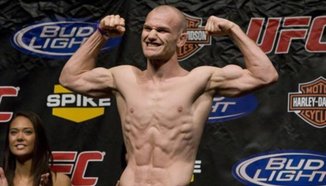 Martin Kampmann срещу Rick Story през ноември