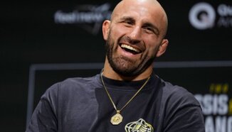Александър Волкановски почлу предупреждение от дебютант в UFC 319: Ще го победя!