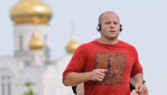 Fedor Emelianenko ще продължи да се бие
