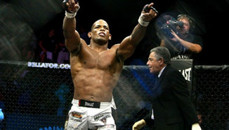 Hector Lombard излиза срещу Tim Boetsch