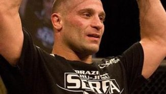 Matt Serra срещу Matt Hughes