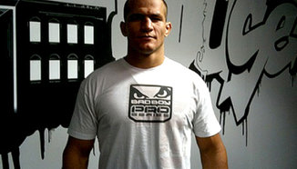 Junior dos Santos предупреждава, че някой ден ще събмитне някого