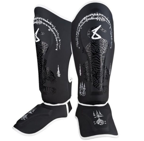 Протектори за крака - 8 WEAPONS - Sak Yant Big Tiger Shinguards - Black/Black